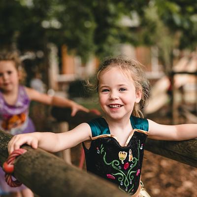 Sint-Niklaas Spoorweglaan 07-04-2026 Verkleedfeest